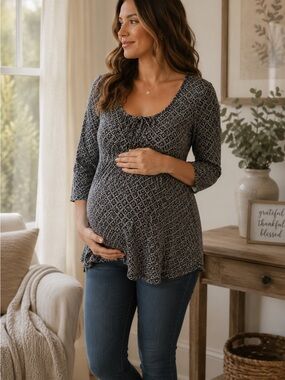 Duo Maternity Blouse Womens Size S Black Geometric 3/4 Sleeve Stretchy